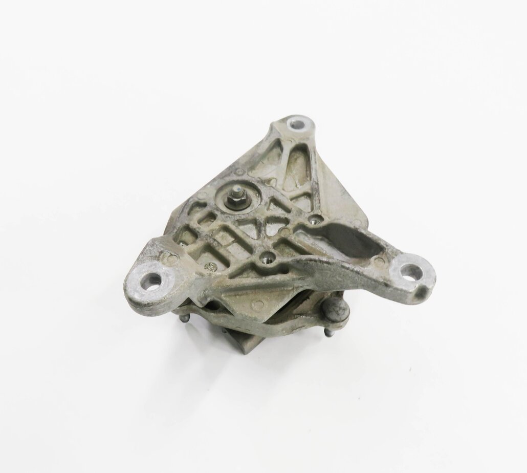 2015 AUDI A5 (B8 8T) 2.0L CPMB TURBO ENGINE - AWD TRANSMISSION MOUNT BRACKET