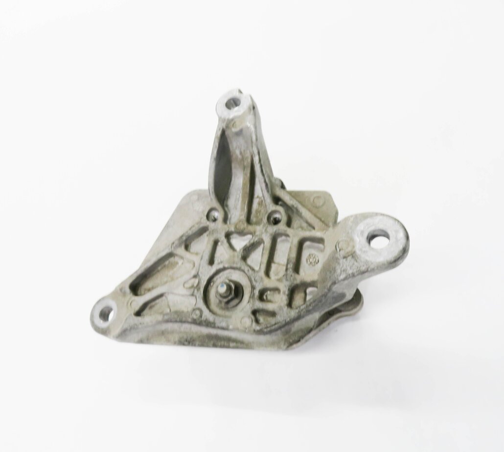 Thumbnail 4: 2015 AUDI A5 (B8 8T) 2.0L CPMB TURBO ENGINE - AWD TRANSMISSION MOUNT BRACKET