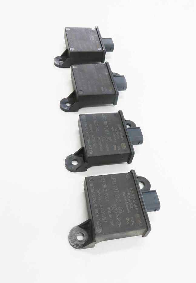Thumbnail 3: 2008 PORSCHE CAYENNE (957) TPMS TIRE AIR PRESSURE SENSOR TRIGGER MODULE SET-4
