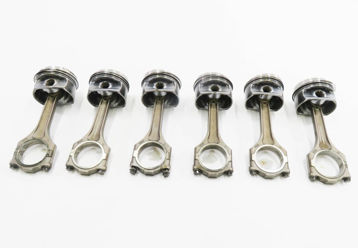 Thumbnail 6: 2008-2010 PORSCHE CAYENNE (957) 3.6L VR6 ENGINE - PISTON w/ CONNECTING ROD SET-6