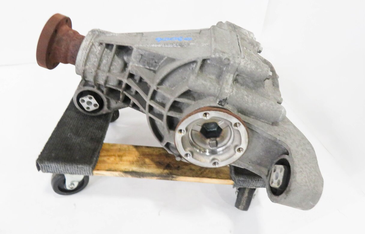 Thumbnail 5: 2009-2010 AUDI Q7 (4L) 3.0L - REAR DIFFERENTIAL GEAR CARRIER ASSEMBLY