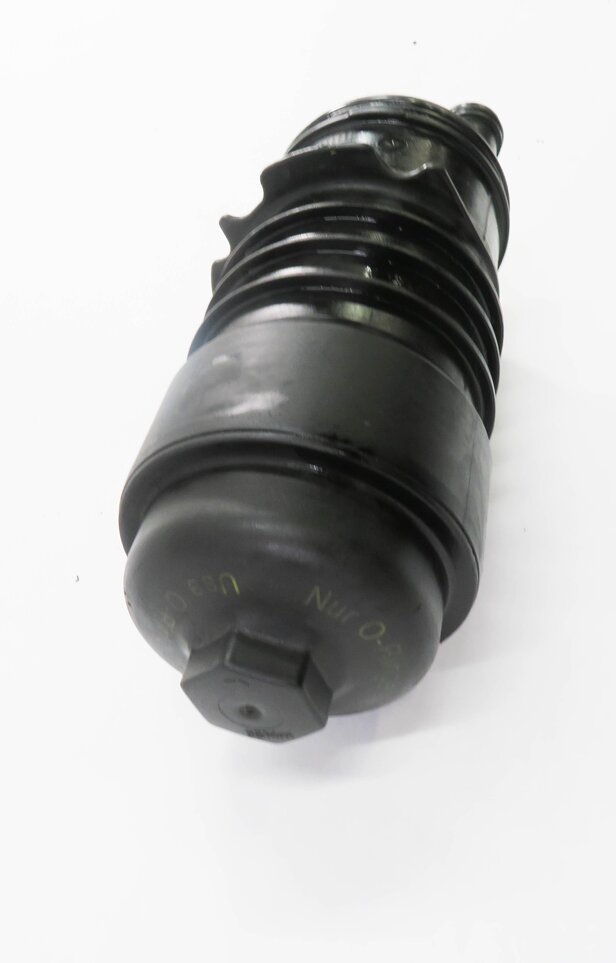 Thumbnail 4: 2010 AUDI Q7 (4L) 3.0L CATA DIESEL ENGINE - OIL FILTER HOUSING