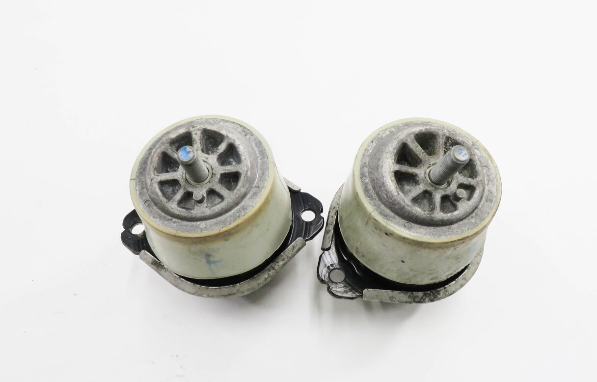 Thumbnail 6: 2010 AUDI Q7 (4L) 3.0L CATA DIESEL ENGINE - MOTOR MOUNT SET