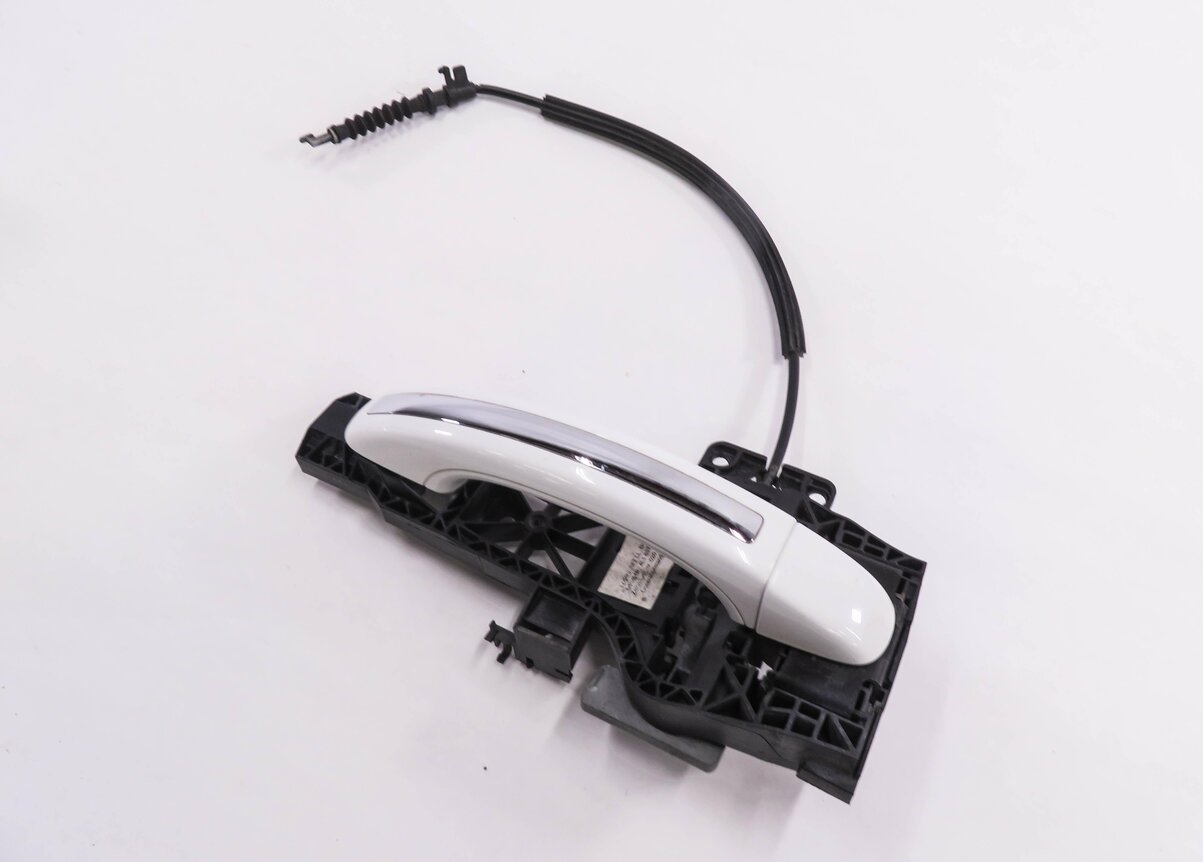 2007-2015 AUDI Q7 (4L) LEFT SIDE REAR EXTERIOR DOOR HANDLE (IBIS WHITE T9)