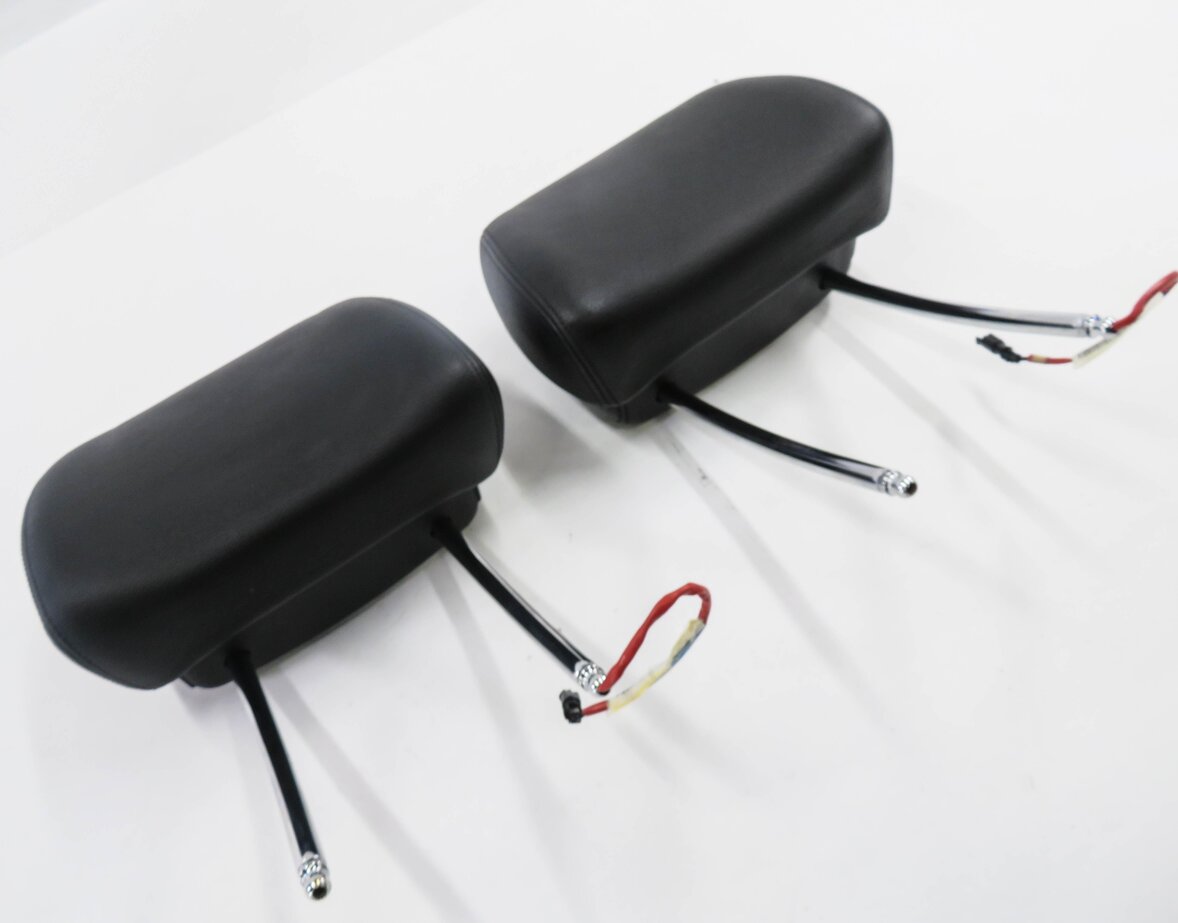 2009 BMW X5 (E70) FRONT LEFT & RIGHT ACTIVE SEAT HEADREST SET-2 (BLACK LEATHER)