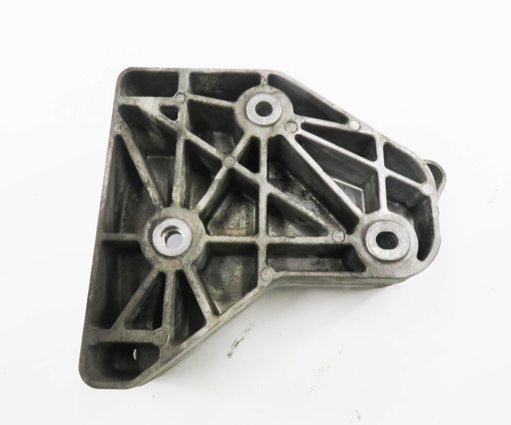 Thumbnail 5: 2009 BMW X5 (E70) 3.0L M57Y DIESEL ENGINE - AC COMPRESSOR MOUNT MOUNTING BRACKET