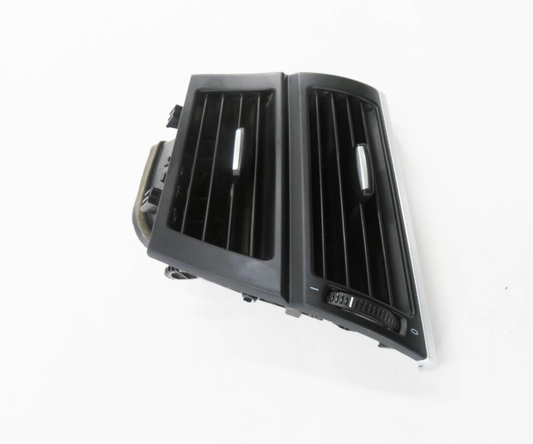Thumbnail 3: 2009 BMW X5 (E70) RIGHT FRONT PASSENGER DASH HEATER A/C AIR VENT
