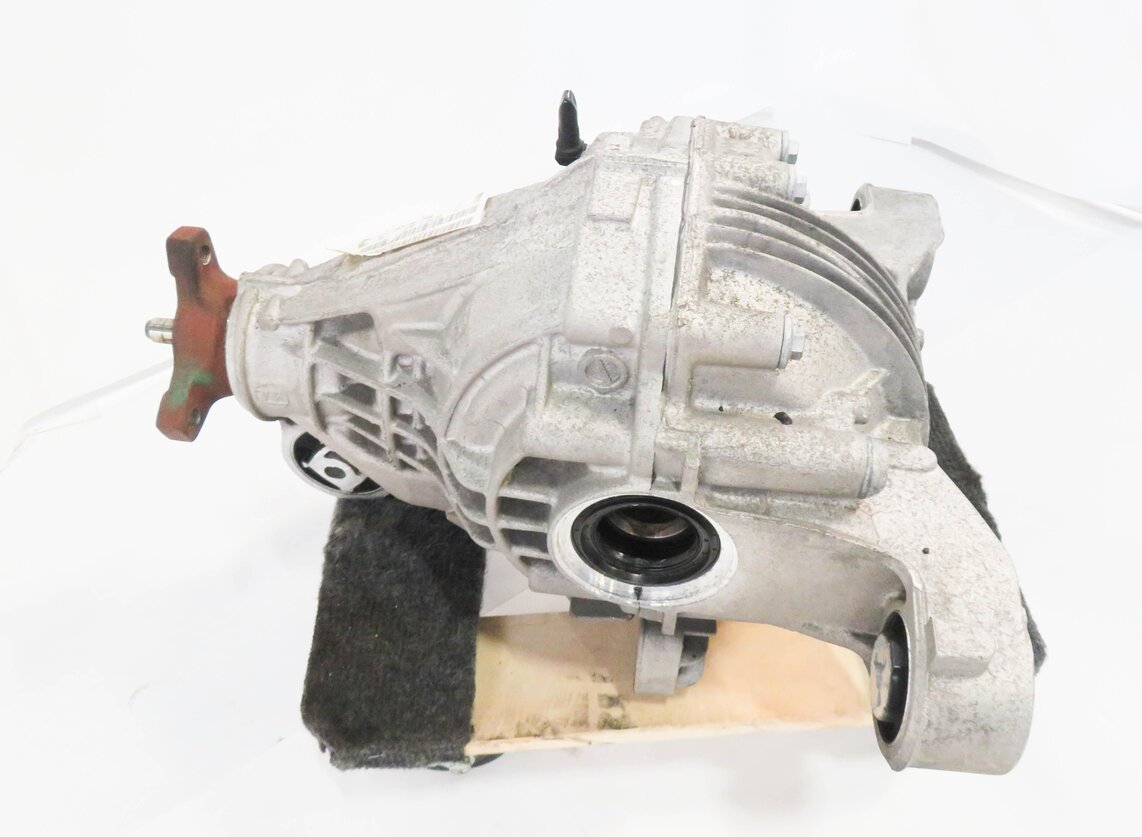 Thumbnail 4: 2011-2016 PORSCHE PANAMERA (970 G1) 3.6L - REAR DIFFERENTAIL GEAR CARRIER
