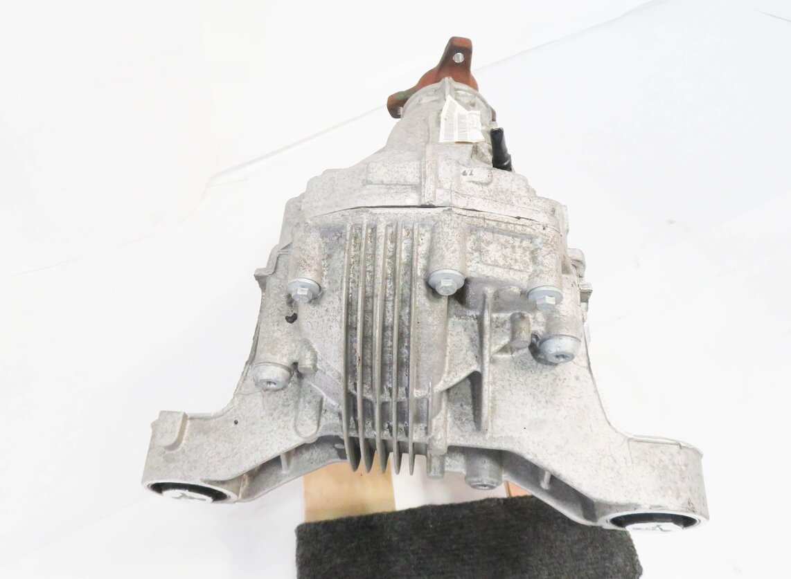 Thumbnail 5: 2011-2016 PORSCHE PANAMERA (970 G1) 3.6L - REAR DIFFERENTAIL GEAR CARRIER