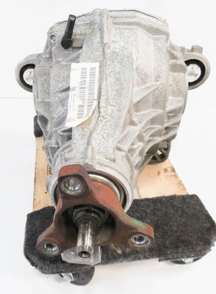 Thumbnail 7: 2011-2016 PORSCHE PANAMERA (970 G1) 3.6L - REAR DIFFERENTAIL GEAR CARRIER