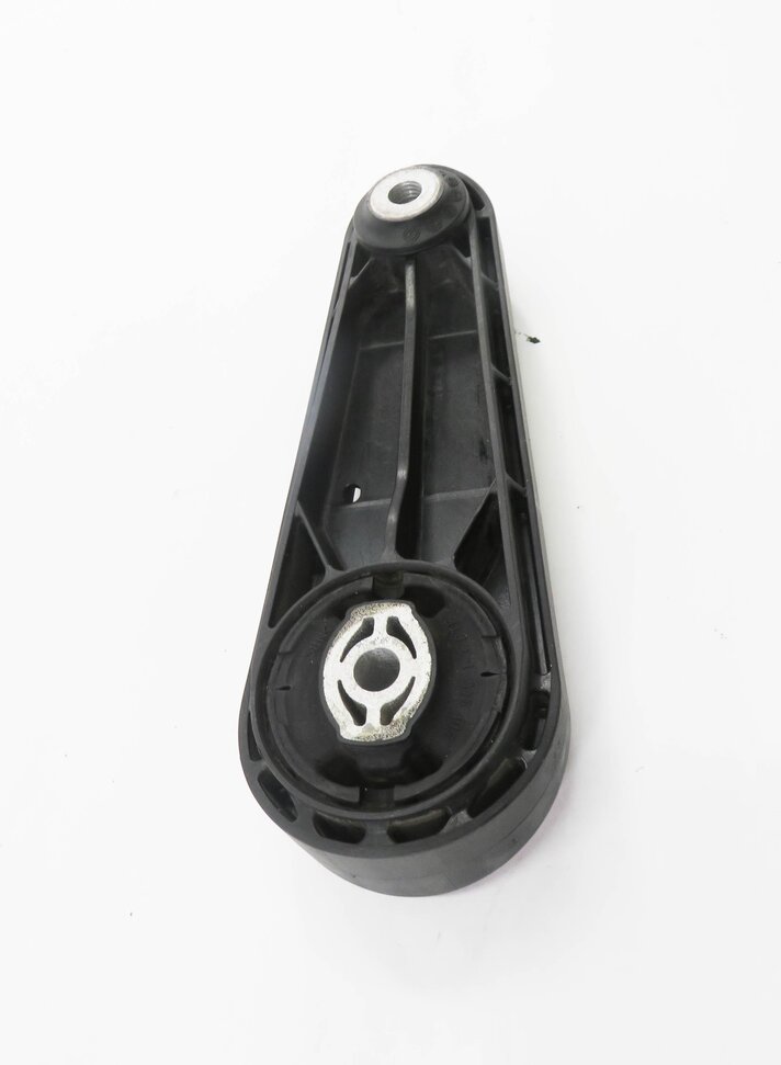 Thumbnail 3: 2012 PORSCHE PANAMERA (970 G1) 3.6L M46 ENGINE - MOTOR MOUNT TORSION ARM