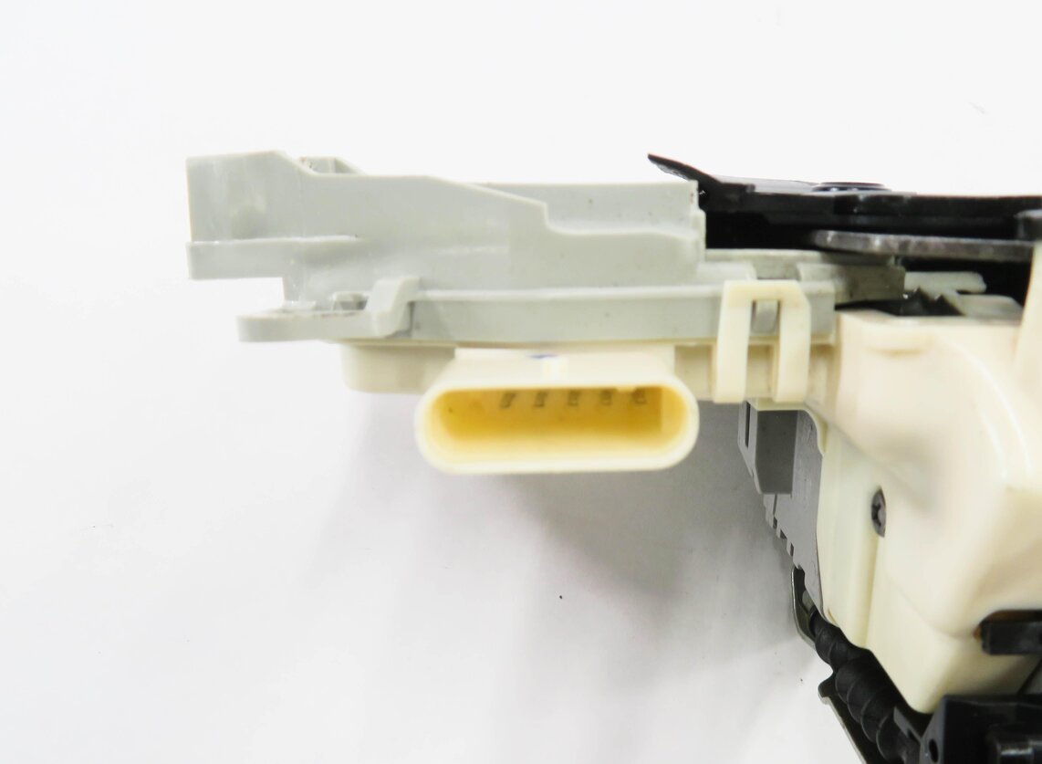Thumbnail 7: 10-2020 VW / PORSCHE - A3 A4 A8 S3 S4 Q5 MACAN PANAMERA - RIGHT REAR DOOR LATCH