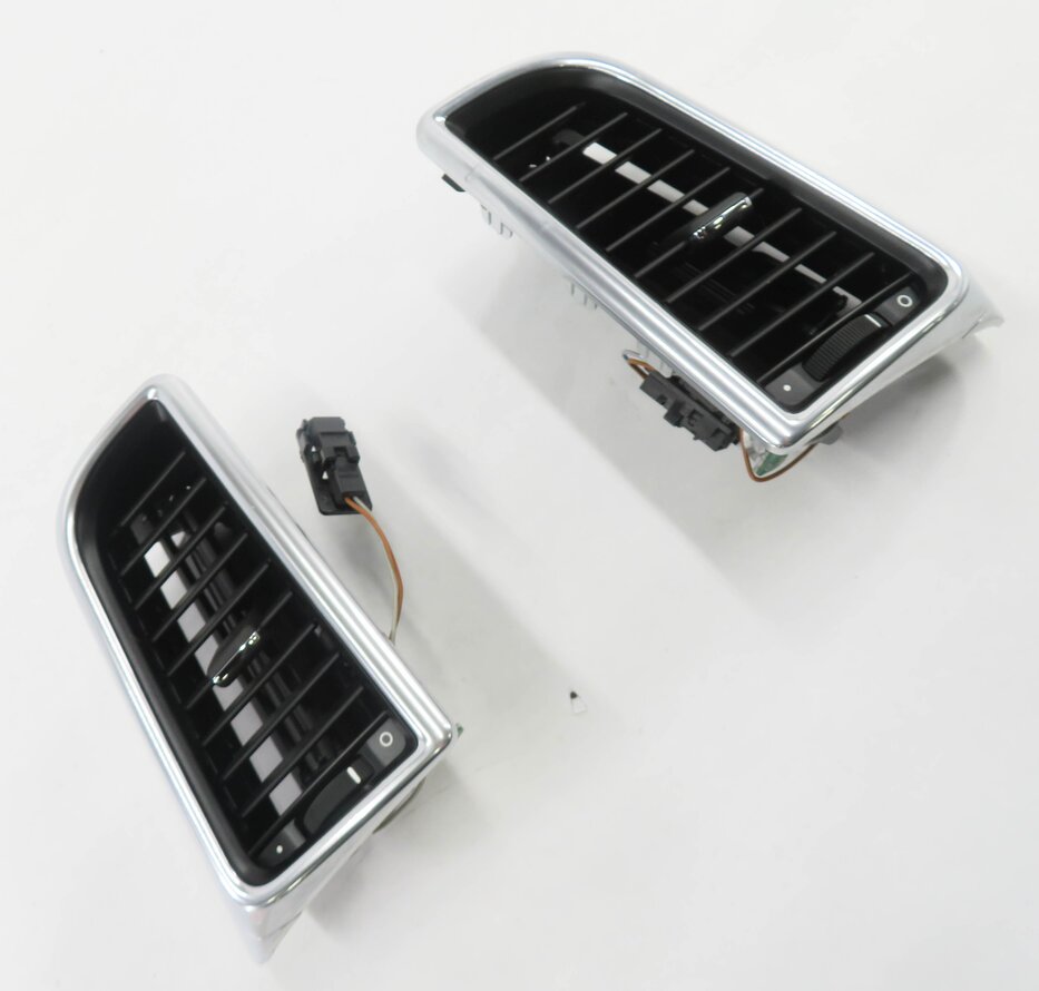 Thumbnail 1: 2012 PORSCHE PANAMERA (970) LEFT & RIGHT REAR OUTER HEATERA A/C AIR VENT SET-2