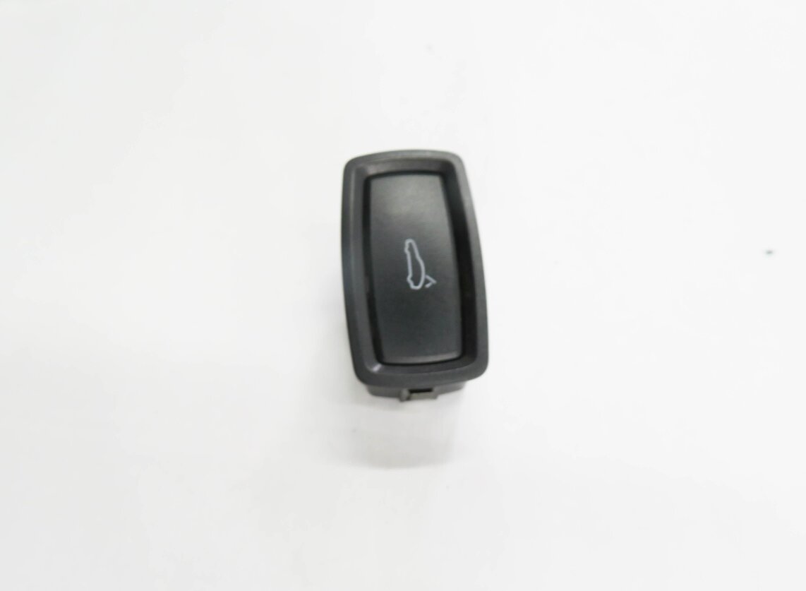 Thumbnail 4: 2012 PORSCHE PANAMERA (970 G1) REAR TRUNK AUTO SHUT CLOSE SWITCH BUTTON