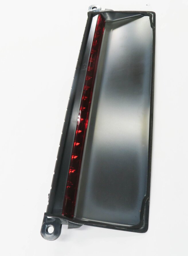 Thumbnail 3: 2012 PORSCHE PANAMERA (970 G1) REAR 3rd THIRD BRAKE LIGHT LAMP