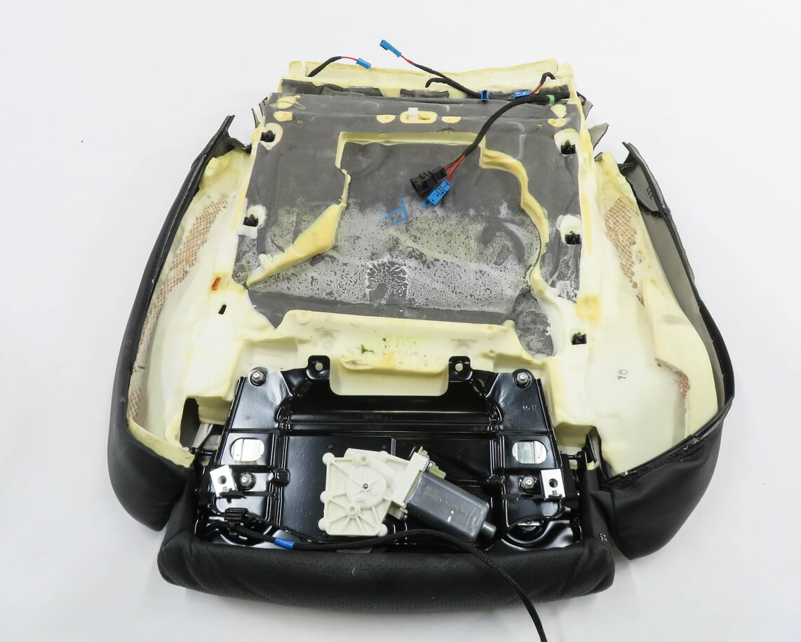 Thumbnail 6: 2012 PORSCHE PANAMERA (970) PASSENGER - LOWER BOTTOM HEATED SEAT CUSHION (BLACK)