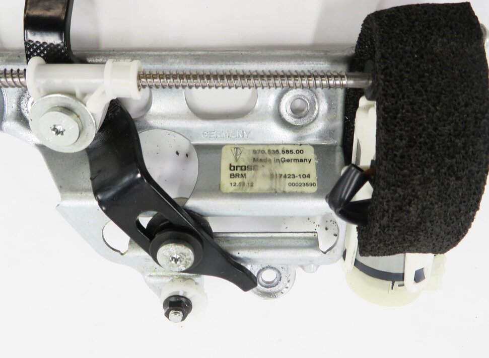 Thumbnail 7: 2012 PORSCHE PANAMERA (970) LEFT REAR DOOR WINDOW SHADE REGULATOR MOTOR