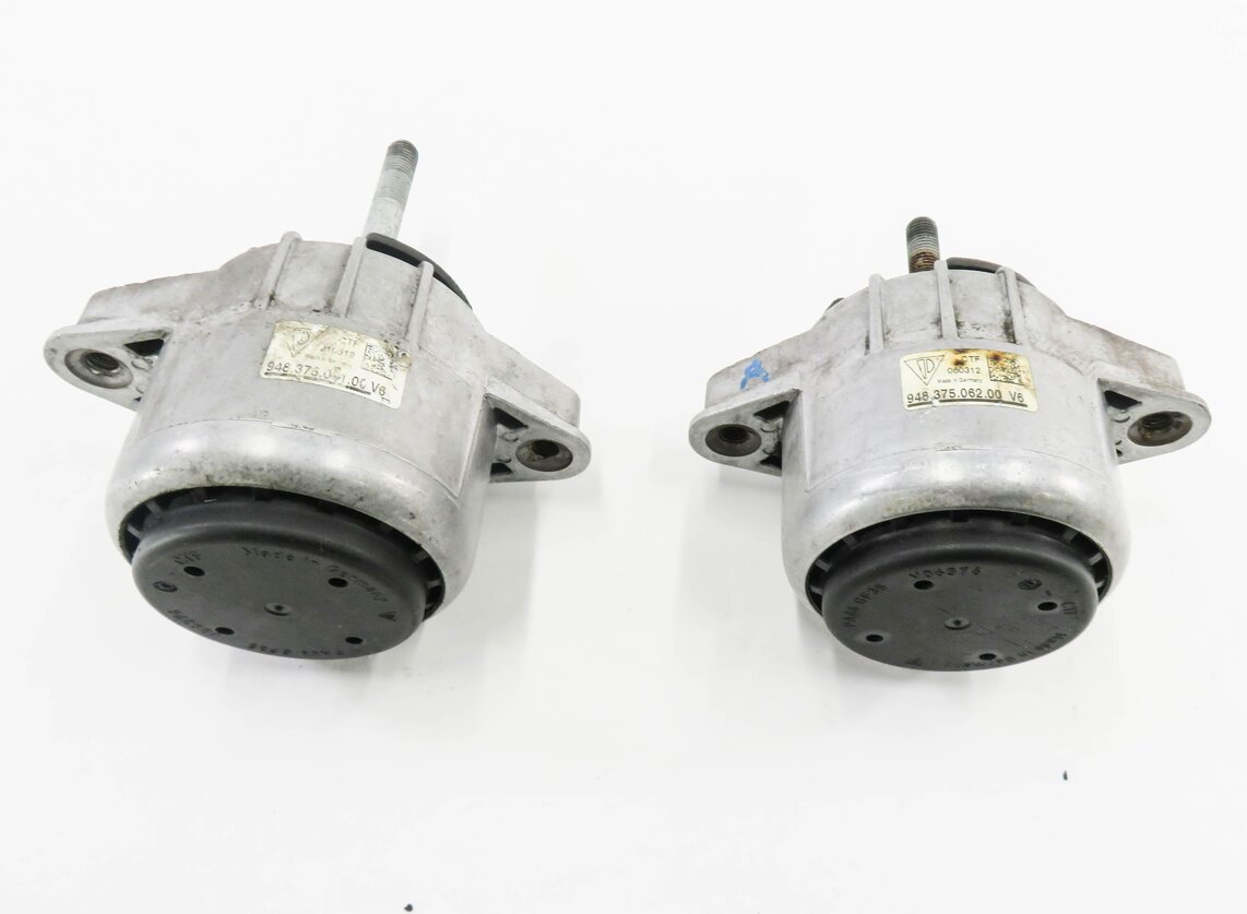 Thumbnail 2: 2012 PORSCHE PANAMERA (970 G1) 3.6L M46 ENGINE - MOTOR MOUNT SET-2