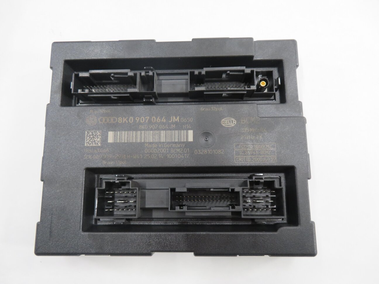 Thumbnail 9: 2014 AUDI A5 (B8 8T) 2.0L CPMB ENGINE ECM BCM GATEWAY IMMOBILIZER MODULE KEY SET