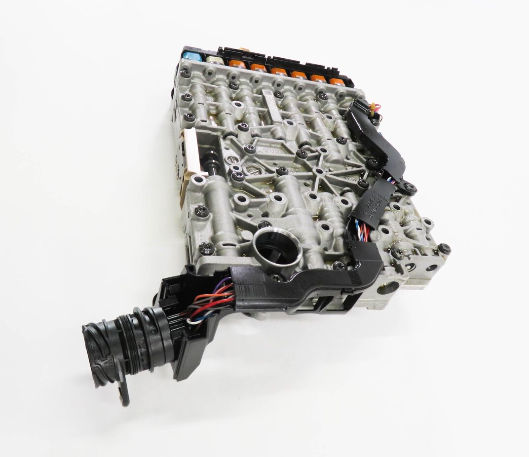 Thumbnail 4: 2014-2017 AUDI A5 (B8 8T) QUATTRO AWD - 2.0L TRANSMISSION VALVE BODY