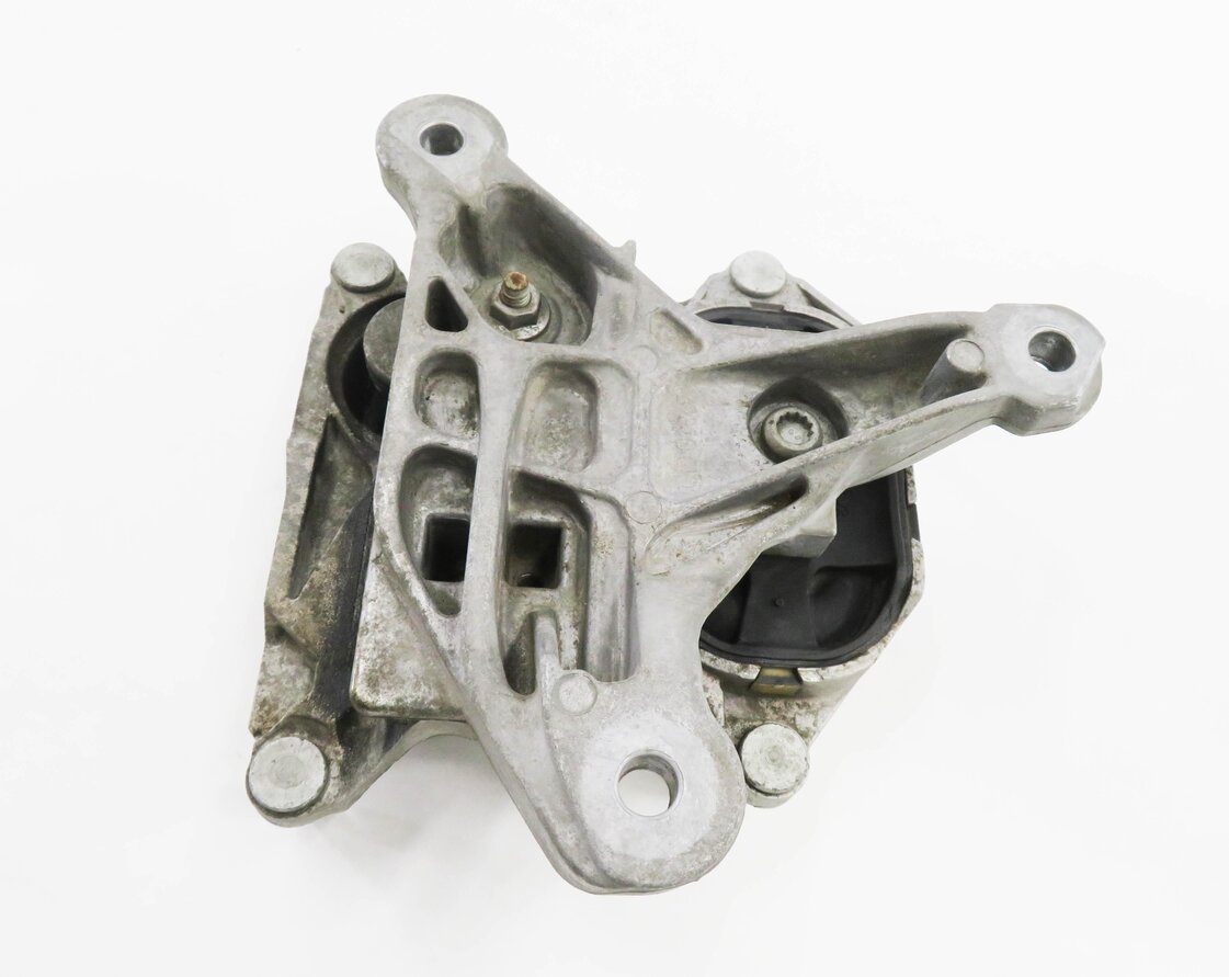 Thumbnail 5: 2013 AUDI A6 (C7) AWD 2.0L CAEB TURBO ENGINE - TRANSMISSION MOUNT BRACKET