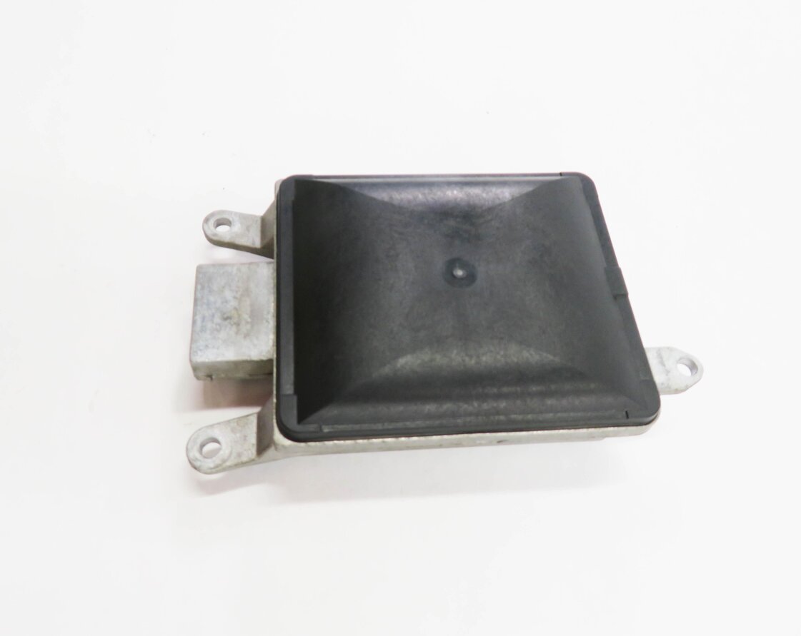 Thumbnail 4: 2012-2015 AUDI A6 S6 (C7) RIGHT PASSENGER REAR BLIND SPOT ALERT MODULE (MASTER)