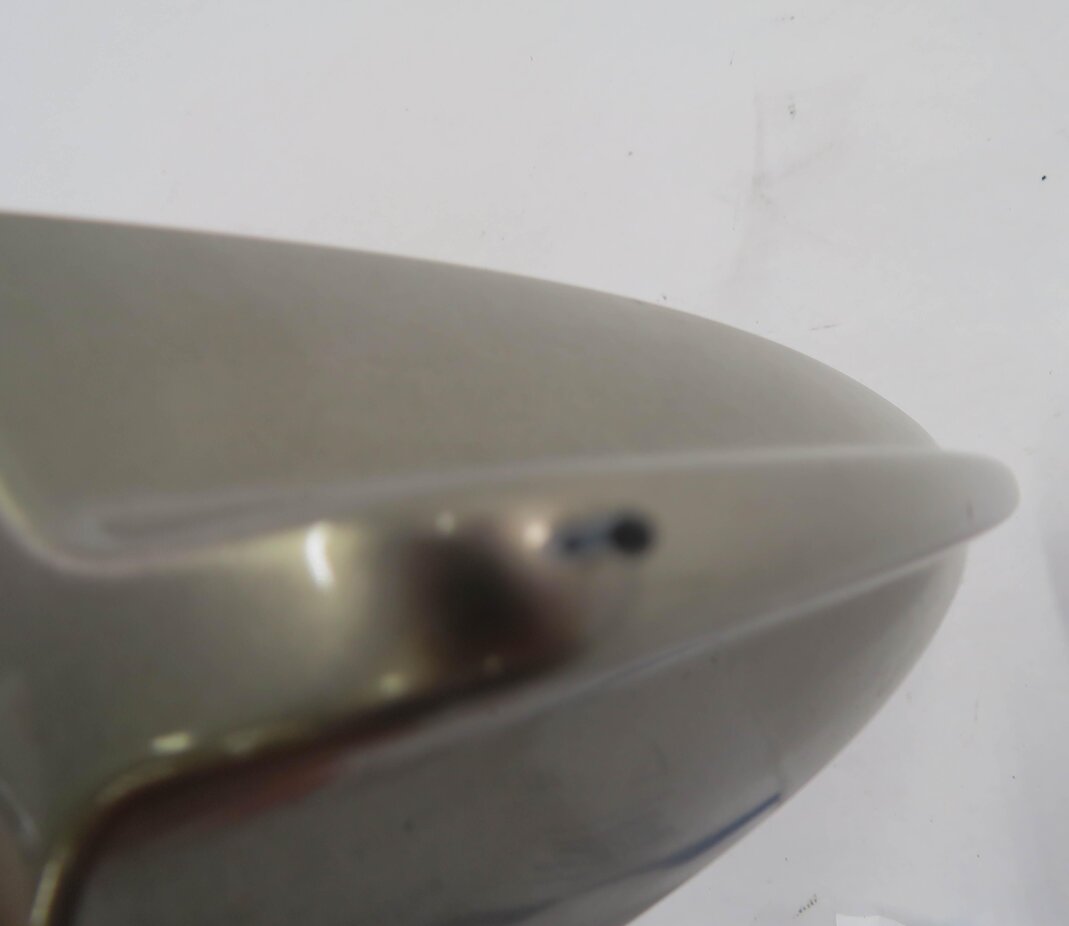Thumbnail 7: 2012 BMW X5 (E70) RADIO STEREO ANTENNA COVER TRIM (PLATINUM BRONZE METALLIC A53)