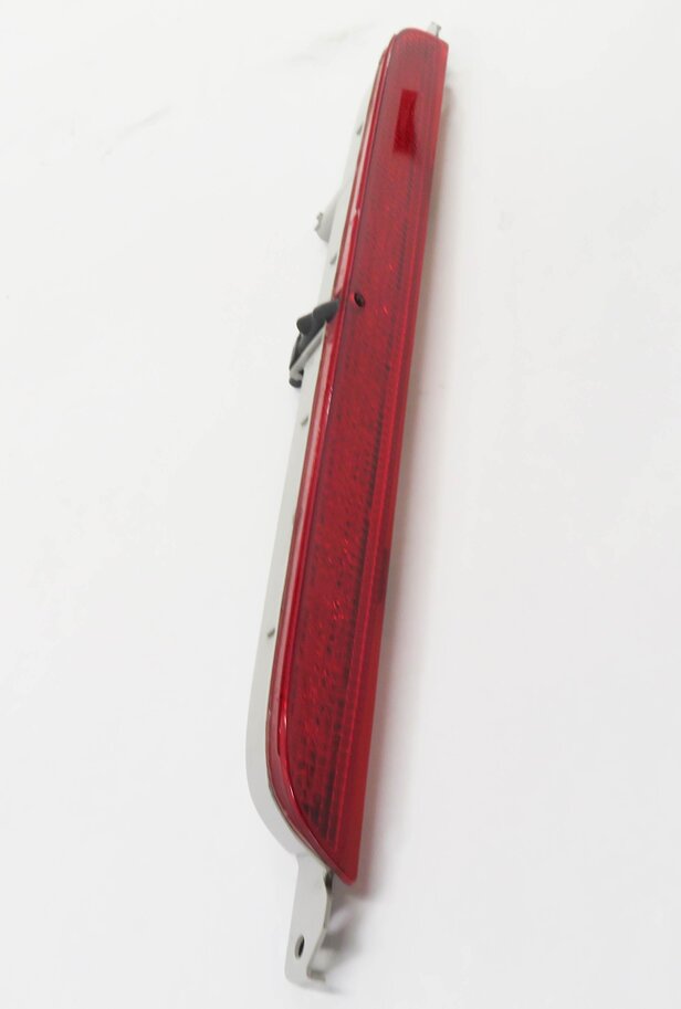 Thumbnail 4: 2012 BMW X5 (E70) REAR 3rd THIRD BRAKE LIGHT LAMP
