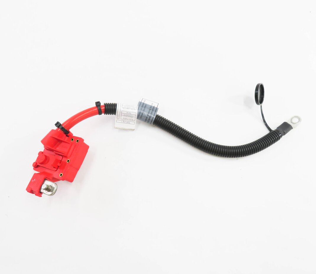 Thumbnail 2: 2012 BMW X5 (E70) POSITIVE BATTERY CABLE SRS