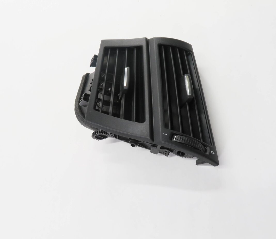 Thumbnail 3: 2012 BMW X5 (E70) RIGHT FRONT PASSENGER DASH HEATER A/C AIR VENT