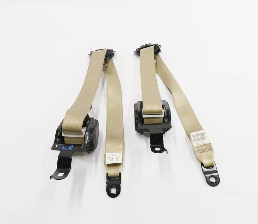 Thumbnail 5: 2012 BMW X5 (E70) LEFT & RIGHT REAR 2nd ROW SEAT SEATBELT RETRACTOR SET (BEIGE)