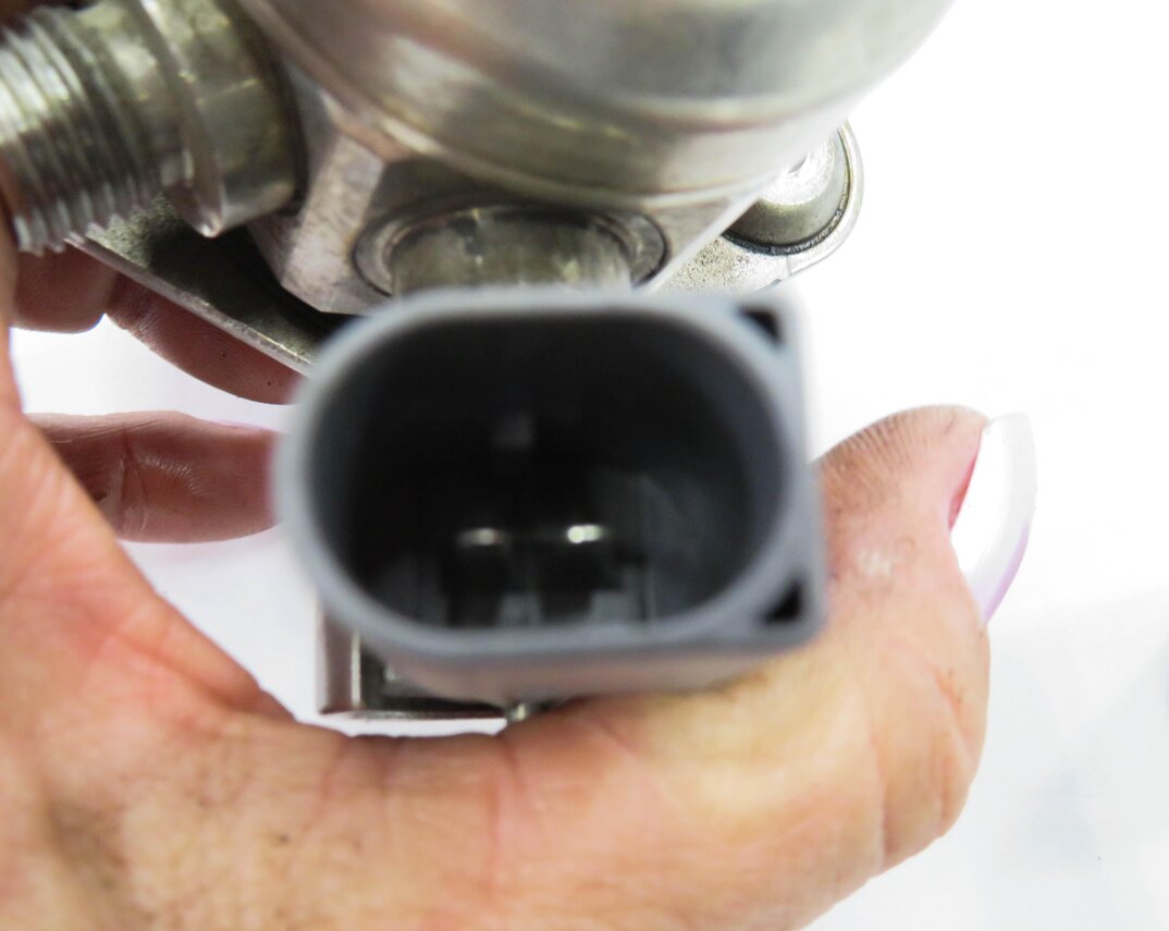 Thumbnail 7: 12-15 BMW 135i 335i 535i 740i X1 X3 X5 X6 - 3.0L N55 TURBO FUEL INJECTION PUMP