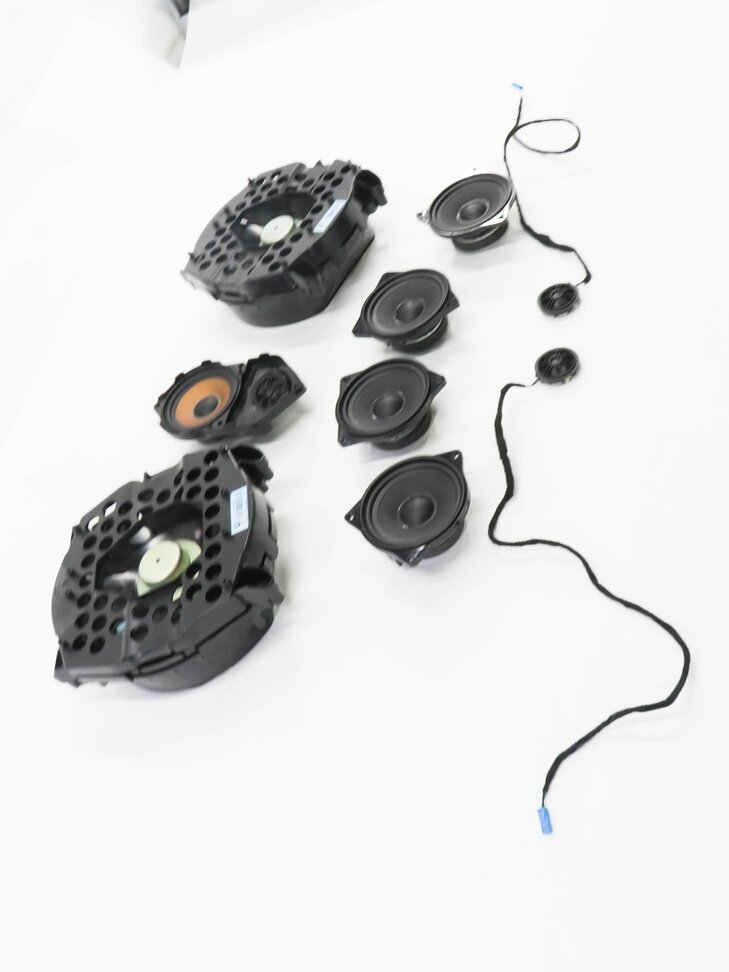 Thumbnail 4: 2013 BMW X5 (E70) RADIO STEREO SUB SUBWOOFER TWEETER SPEAKER SET-10