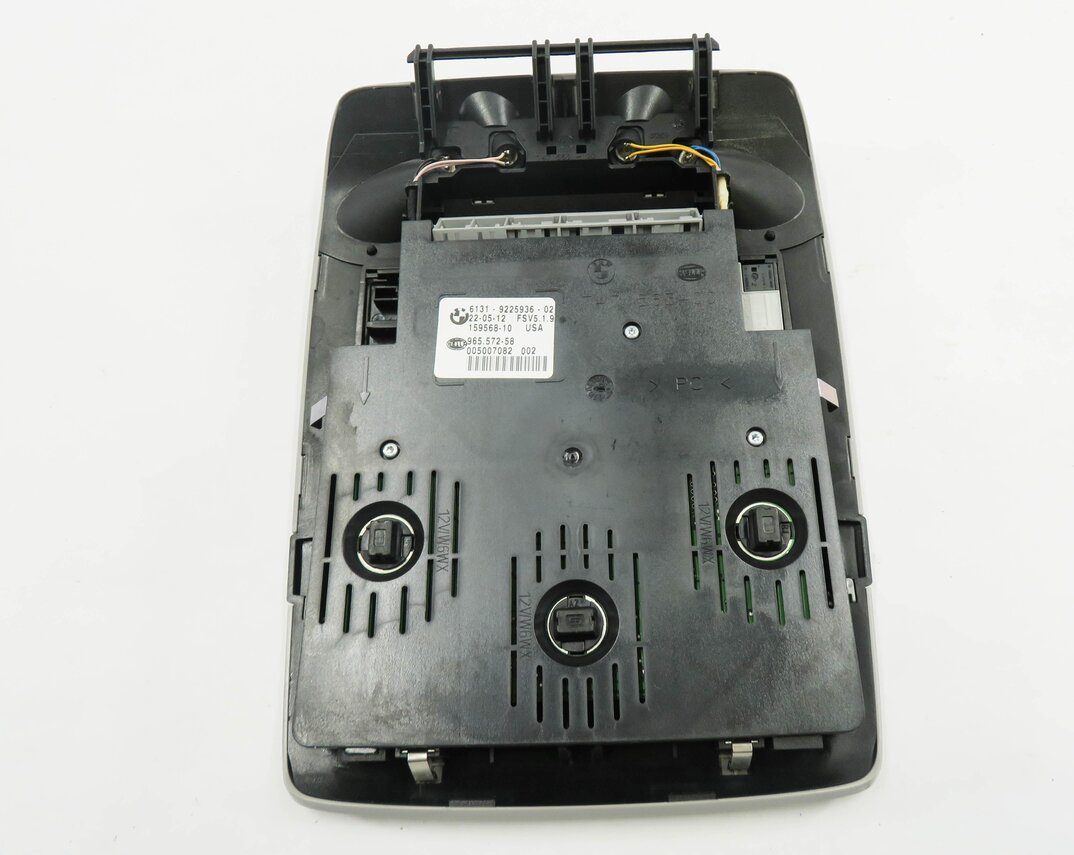 Thumbnail 7: 2013 BMW X5 (E70) FRONT DOMELIGHT MAP READING COURTESY DOME LIGHT LAMP (GRAY)