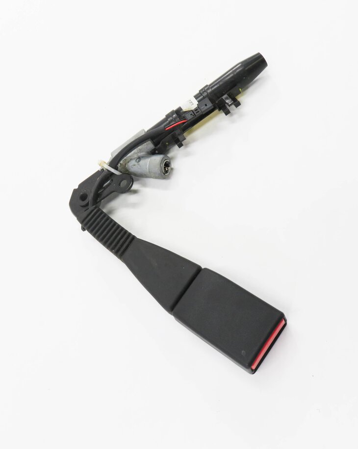 Thumbnail 2: 07-14 BMW X5 X5M X6 X6M (E70 E71) RIGHT FRONT PASSENGER SEATBELT BUCKLE RECEIVER