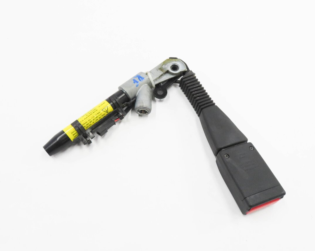 Thumbnail 4: 07-14 BMW X5 X5M X6 X6M (E70 E71) RIGHT FRONT PASSENGER SEATBELT BUCKLE RECEIVER