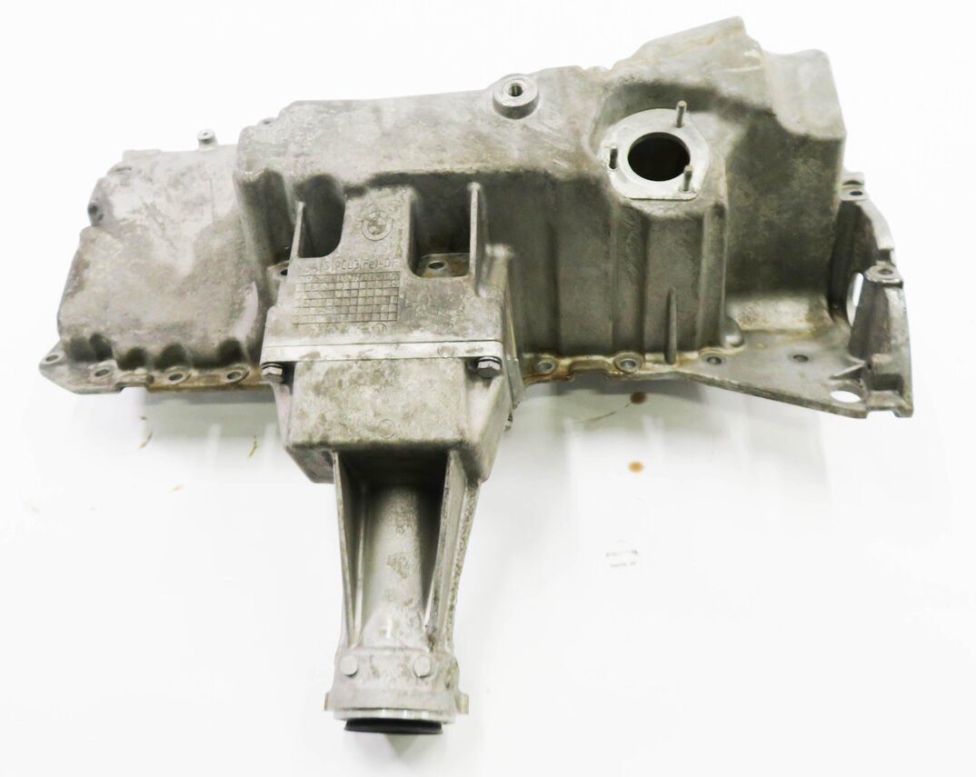 Thumbnail 2: 11-14 BMW X5 X6 (E70 E71) 3.0L N55 TURBO ENGINE - MOTOR OIL FLUID PAN w/ FLANGE