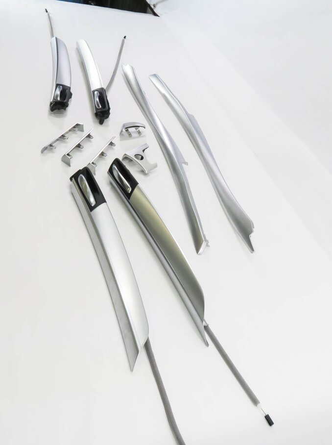 Thumbnail 2: 2012 BMW X6 (E71) DASH DOOR CONSOLE TRIM PANEL SET (BRUSHED ALUMINUM)