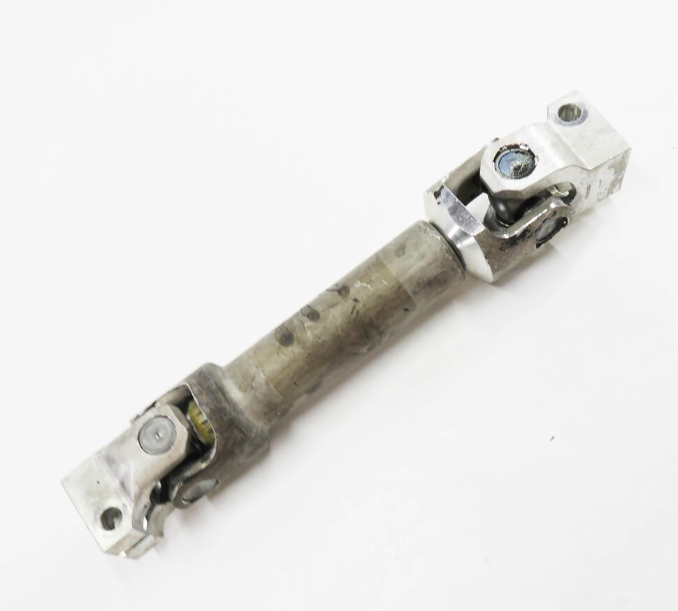 2012 BMW X6 (E71) STEERING COLUMN LINKAGE U-JOINT COUPLER SHAFT