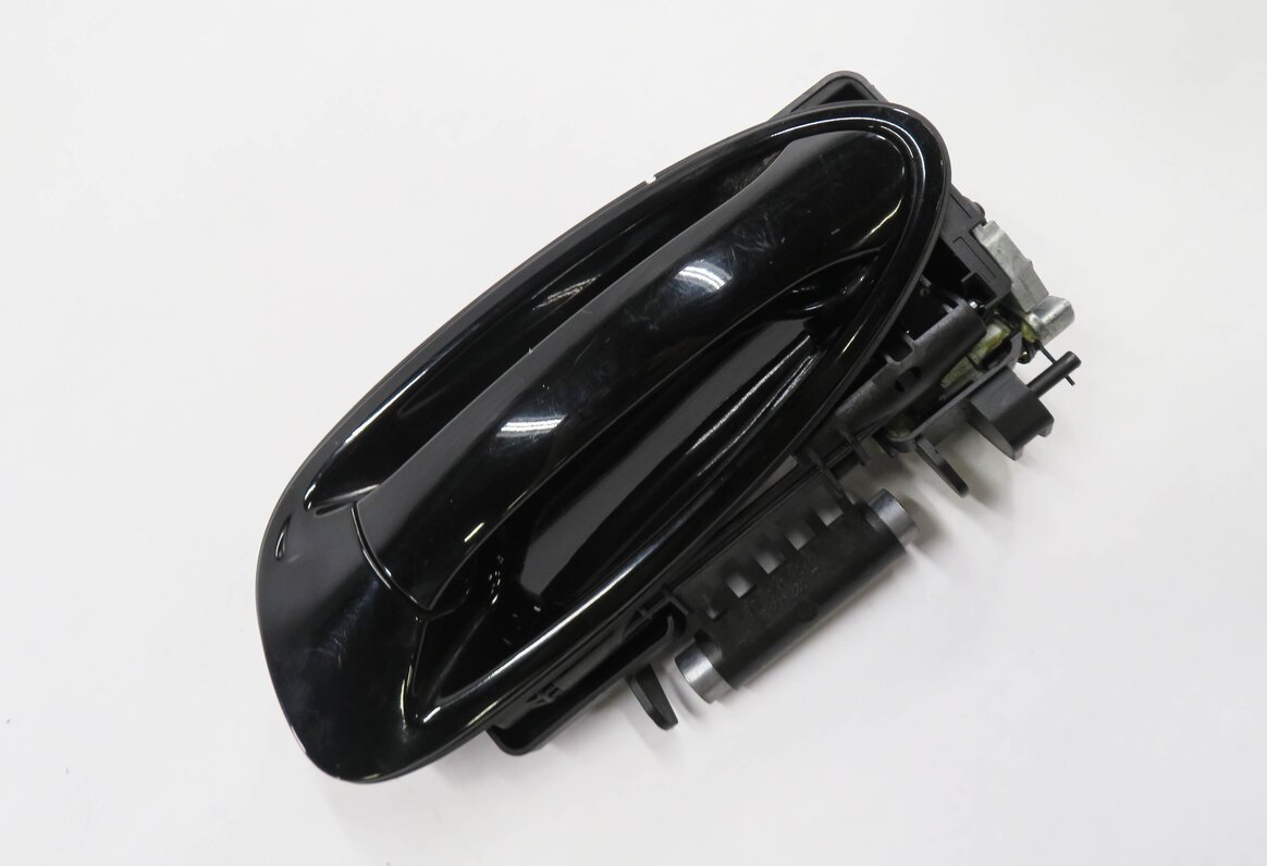 2010-2016 PORSCHE PANAMERA (970 G1) LEFT REAR EXTERIOR DOOR HANDLE (BLACK A1)