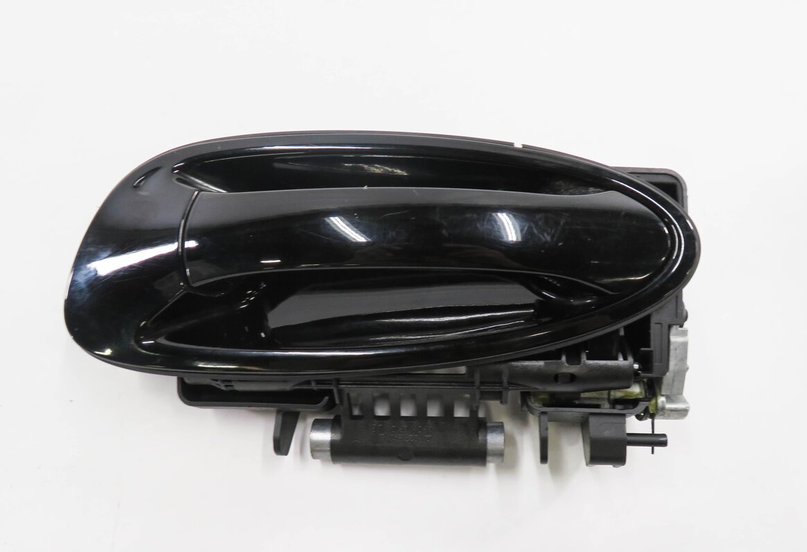 Thumbnail 2: 2010-2016 PORSCHE PANAMERA (970 G1) LEFT REAR EXTERIOR DOOR HANDLE (BLACK A1)