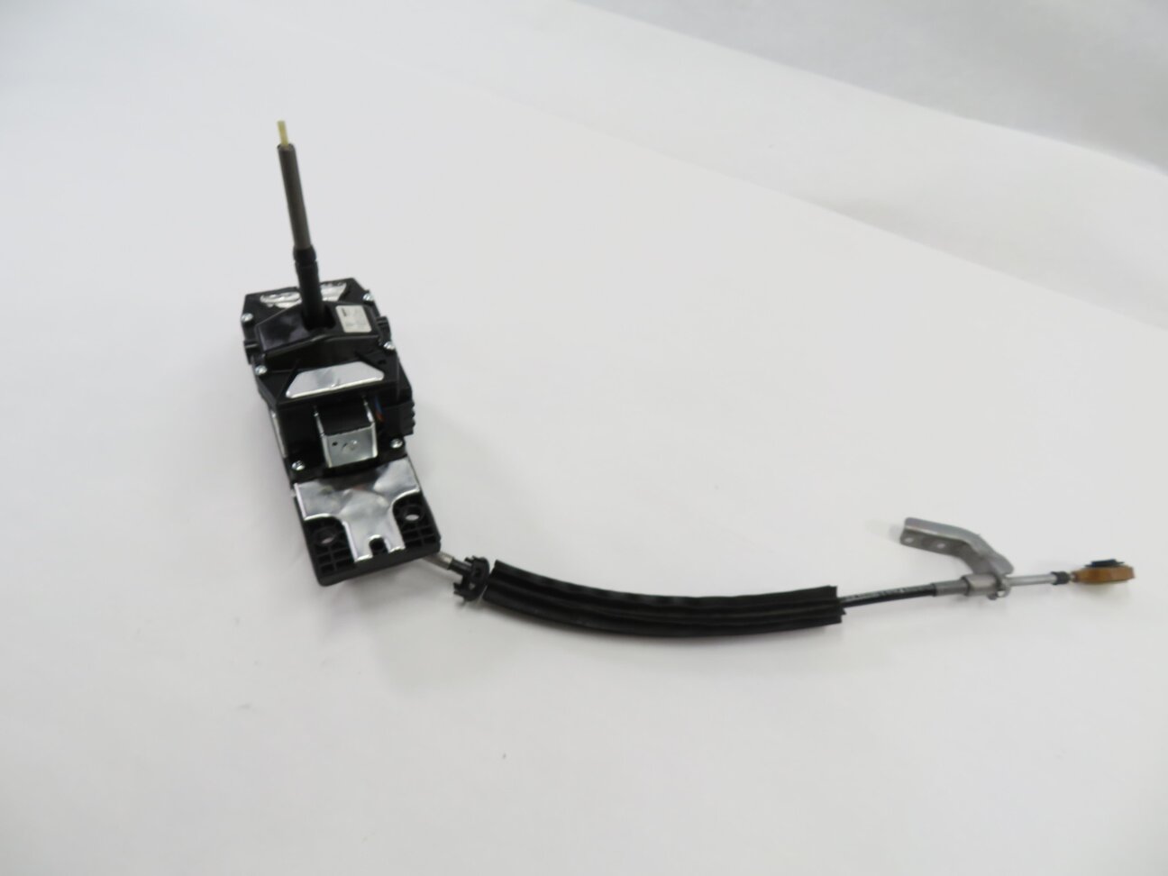 Thumbnail 3: 2012-2013 PORSCHE PANAMERA (970 G1) HYBRID - A/T TRANSMISSION GEAR SHIFTER BOX