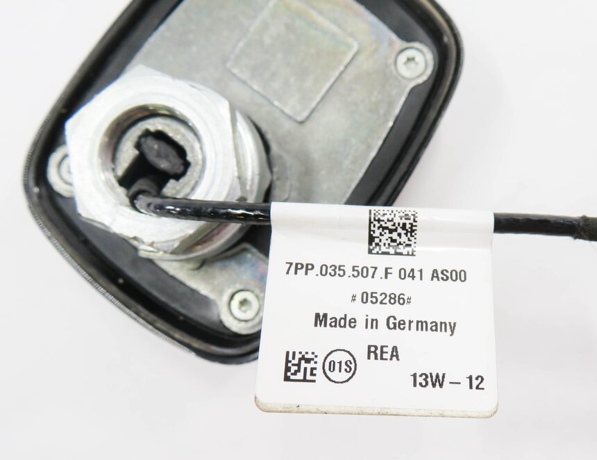 Thumbnail 7: 2010-2018 PORSCHE CAYENNE PANAMERA (958 970) RADIO STEREO ANTENNA (BLACK A1)