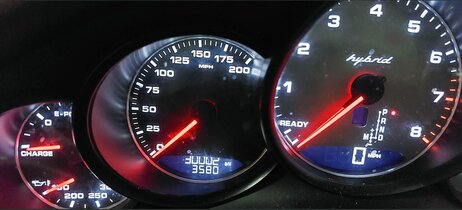 Thumbnail 2: 12-16 PORSCHE PANAMERA (970 G1) GTS / HYBRID - SPEEDOMETER GAUGE CLUSTER (30k)