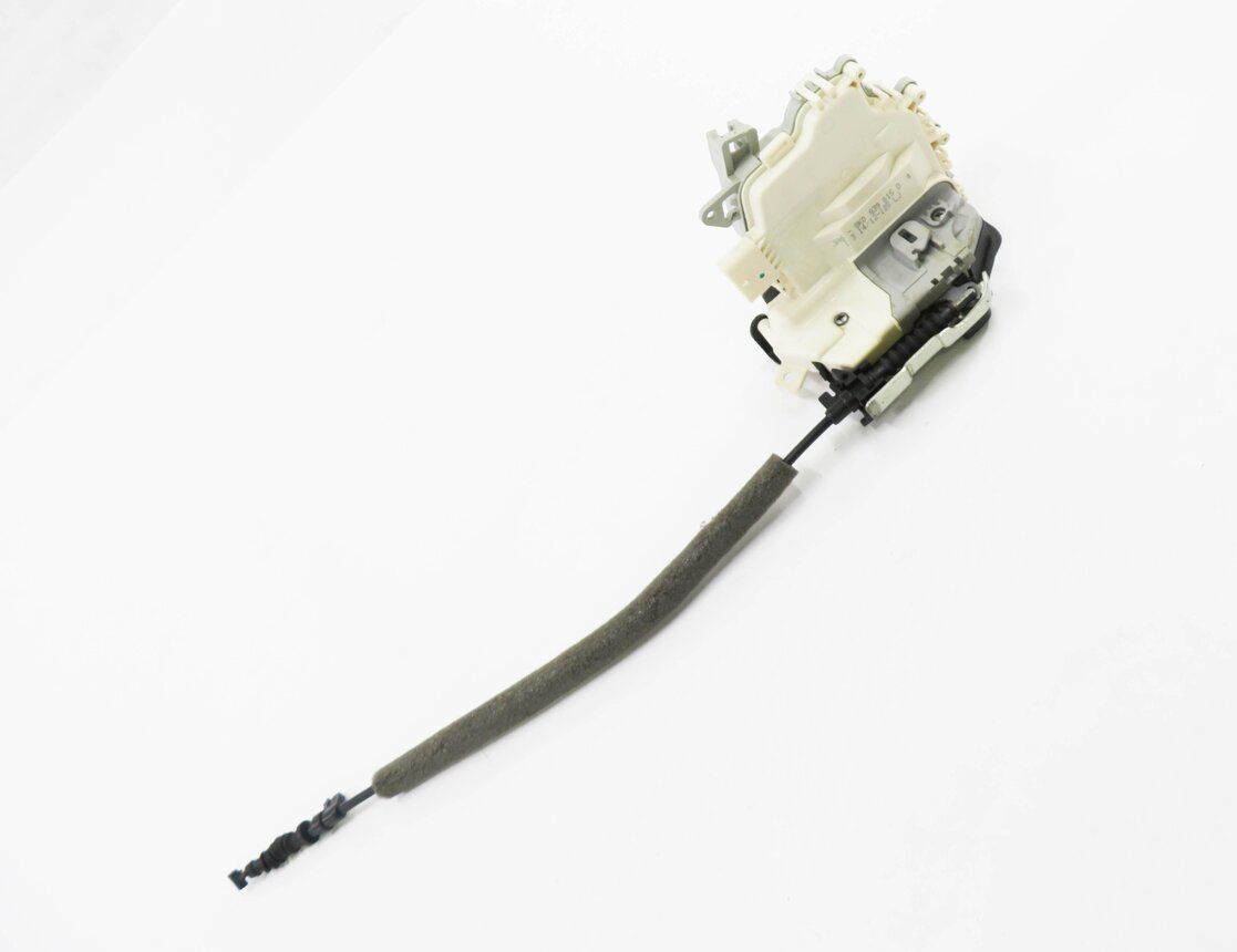 2010-2020 VW / PORSCHE - A3 A4 A8 S3 S4 Q5 MACAN PANAMERA - LEFT REAR DOOR LATCH