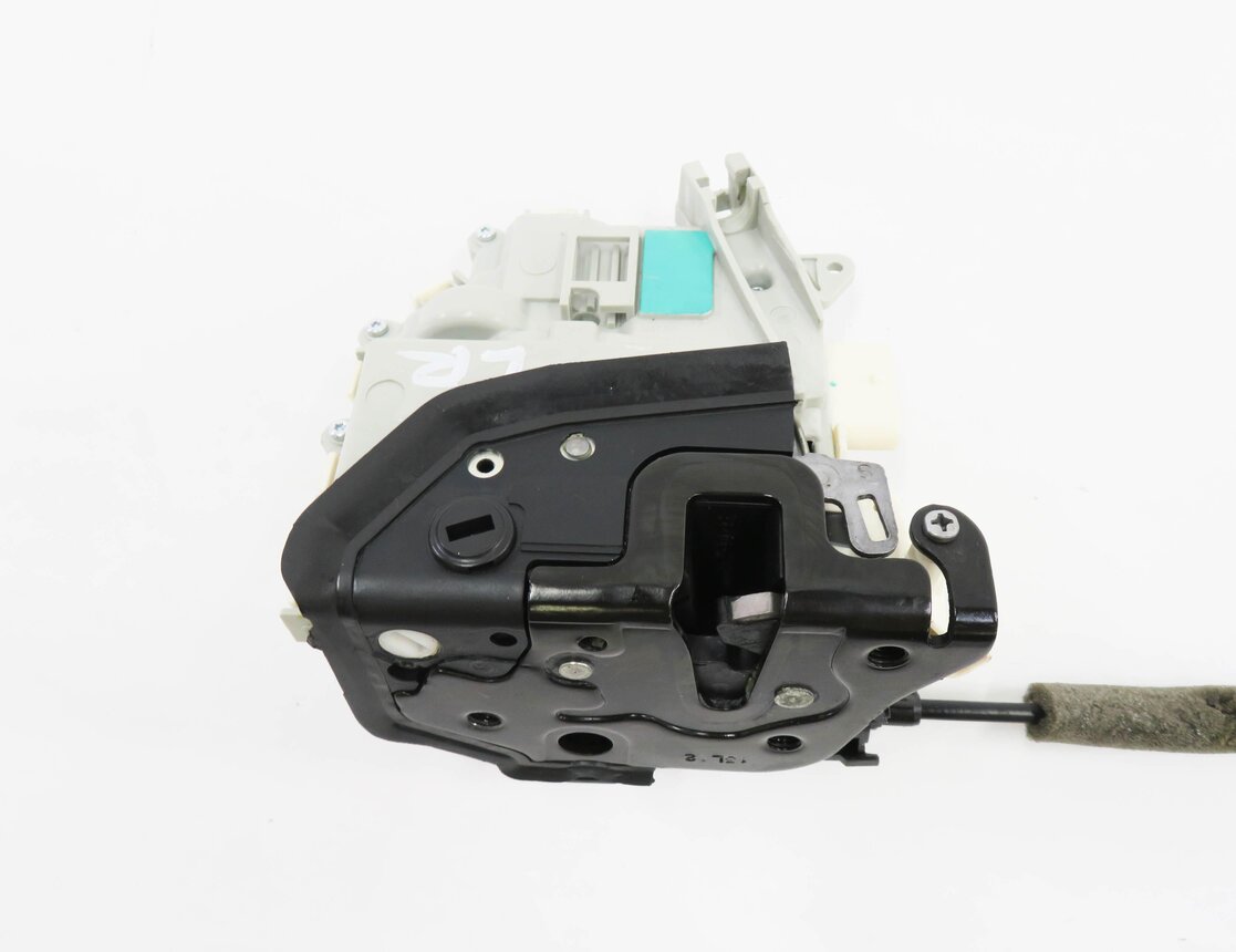 Thumbnail 6: 2010-2020 VW / PORSCHE - A3 A4 A8 S3 S4 Q5 MACAN PANAMERA - LEFT REAR DOOR LATCH
