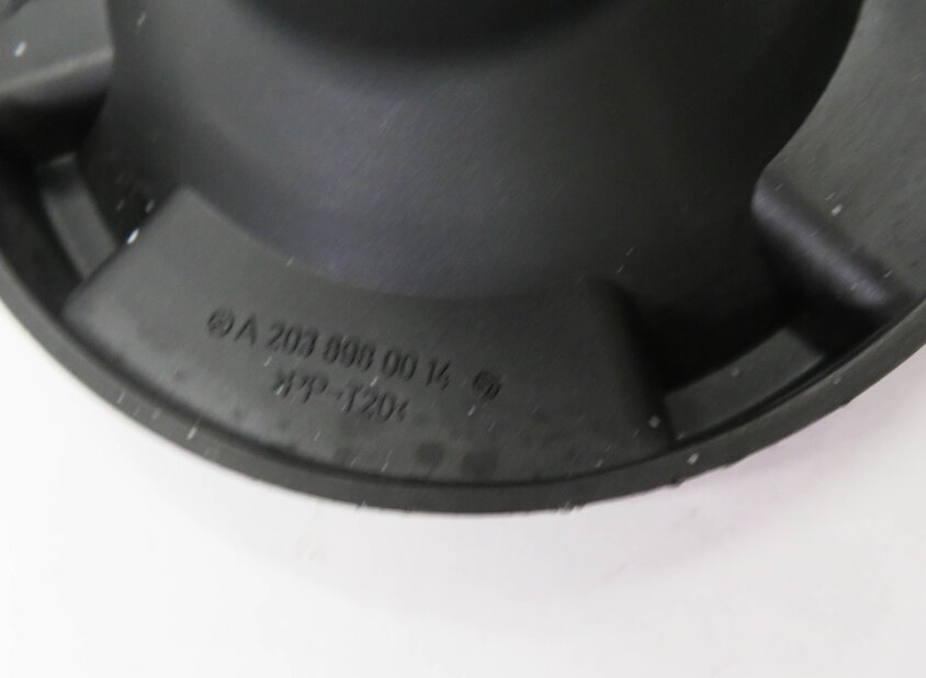 Thumbnail 6: 2008 MERCEDES GL450 (X164) EMERGENCY SPARE TIRE HOLD DOWN BOLT