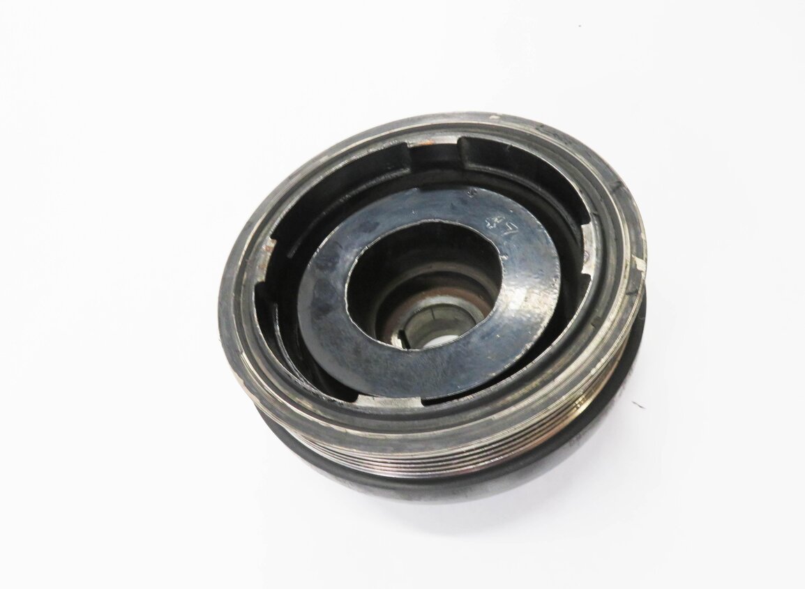 Thumbnail 4: 2007-2015 MERCEDES E550 GL450 GL550 ML550 S450 S550 SL550 - V8 HARMONIC BALANCER