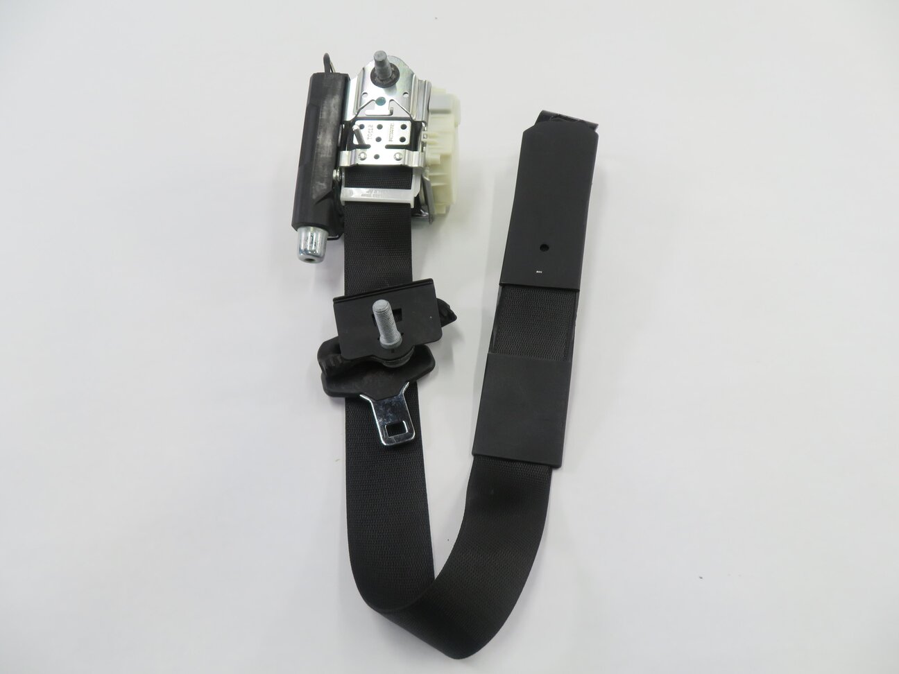 Thumbnail 2: 2008 MERCEDES GL450 (X164) REAR THIRD ROW SEAT RIGHT SEATBELT RETRACTOR (BLACK)