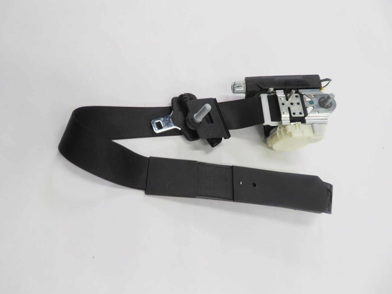 Thumbnail 4: 2008 MERCEDES GL450 (X164) REAR THIRD ROW SEAT RIGHT SEATBELT RETRACTOR (BLACK)